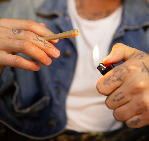 What Is THCA? A Beginner's Guide to the Cannabinoid Everyone Is Talking About